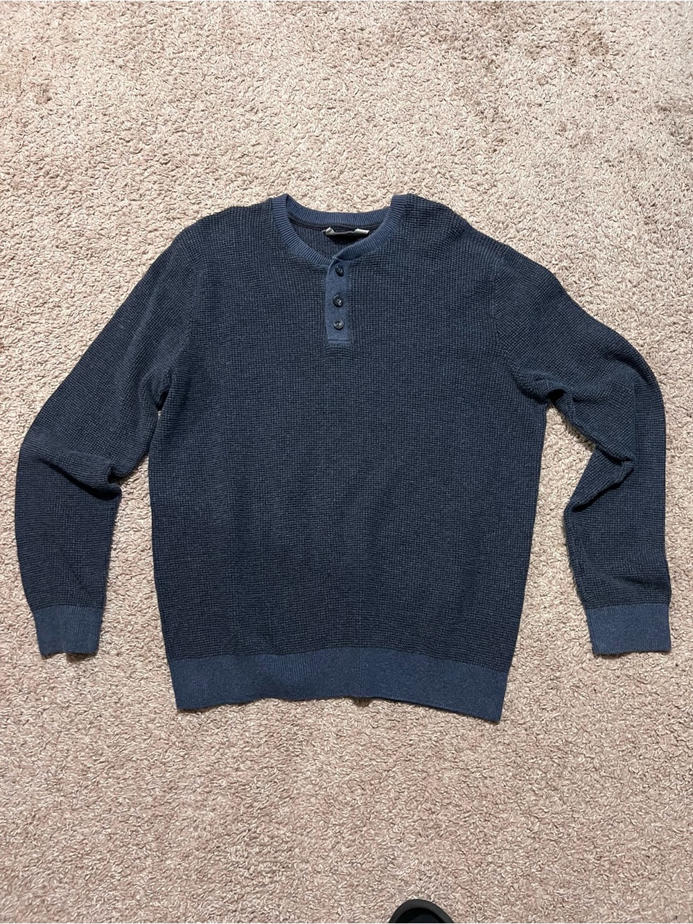 Denver Hayes Men's Dark Navy Henley Crewneck Sweater